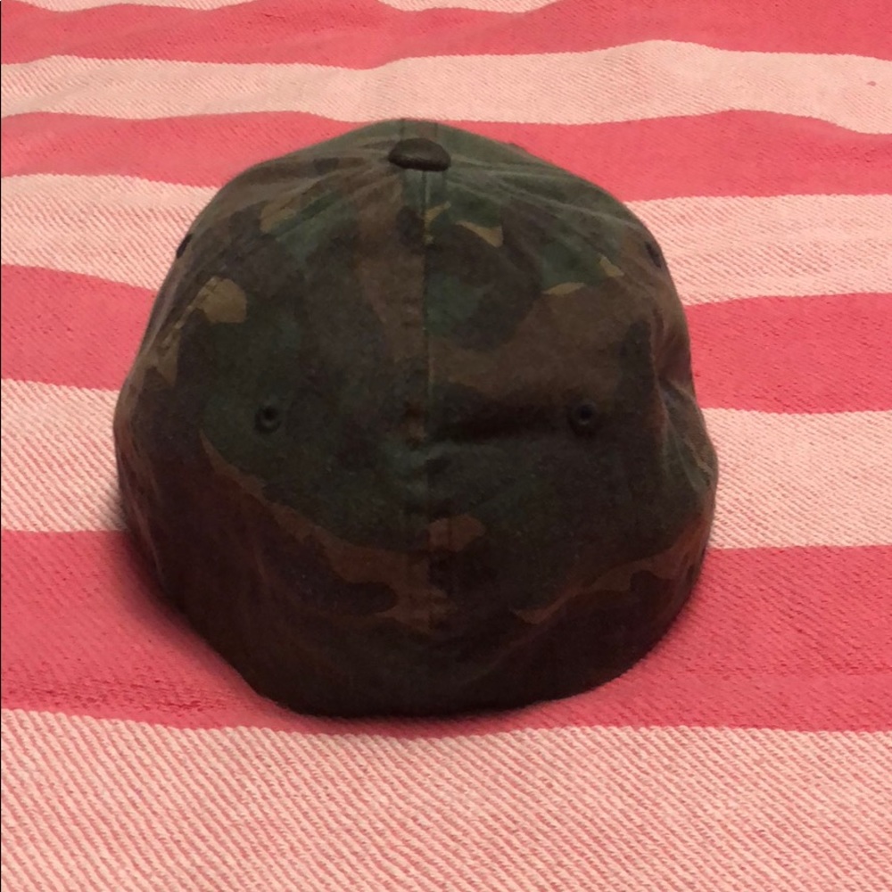 Hat - Picture 2 of 4